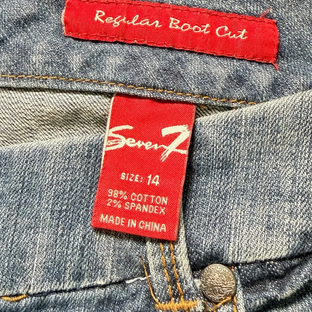 Seven7 Women's Medium Blue Flare Jeans - Picture 3 of 8